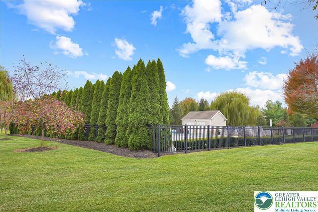 8408 Saylor Court, Upper Macungie Twp, PA 18031