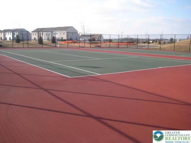 8408 Saylor Court, Upper Macungie Twp, PA 18031