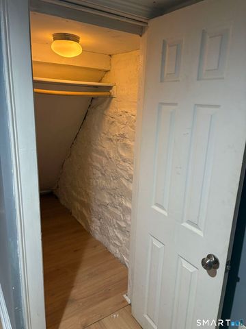 780 Winchester Avenue, New Haven, CT 06511