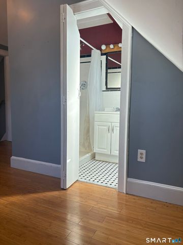 780 Winchester Avenue, New Haven, CT 06511