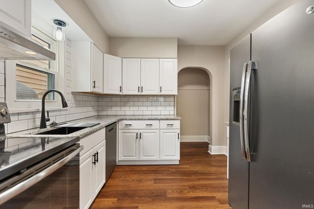 1014 Nuttman Avenue, Fort Wayne, IN 46807