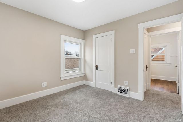 1014 Nuttman Avenue, Fort Wayne, IN 46807