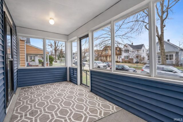 1014 Nuttman Avenue, Fort Wayne, IN 46807