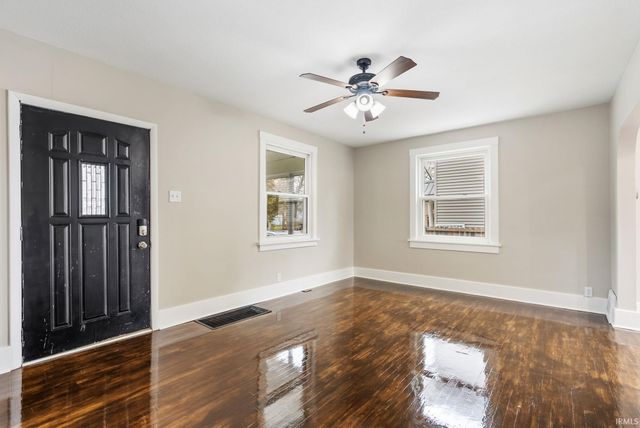 1014 Nuttman Avenue, Fort Wayne, IN 46807