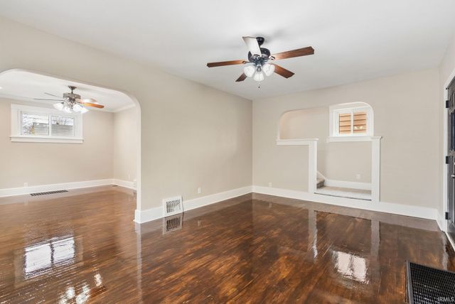 1014 Nuttman Avenue, Fort Wayne, IN 46807