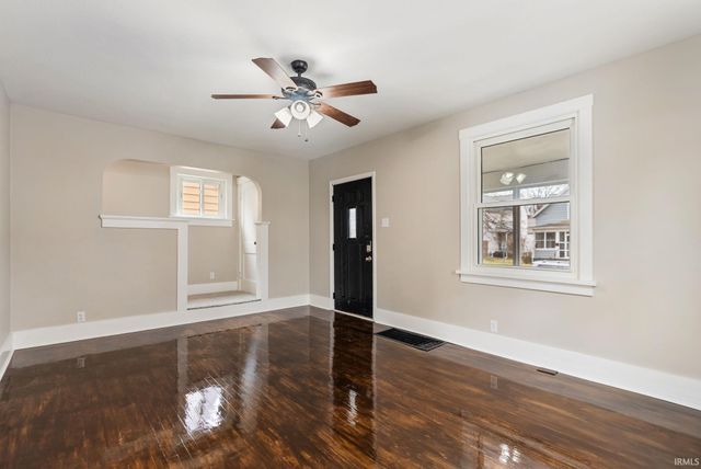 1014 Nuttman Avenue, Fort Wayne, IN 46807