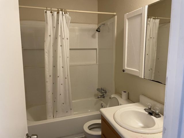 809 Plumpton DR, Austin, TX 78745