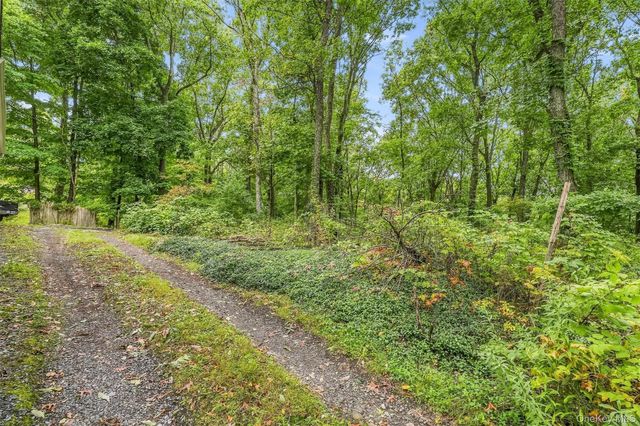 153 Nardin Road, Lake Peekskill, NY 10537