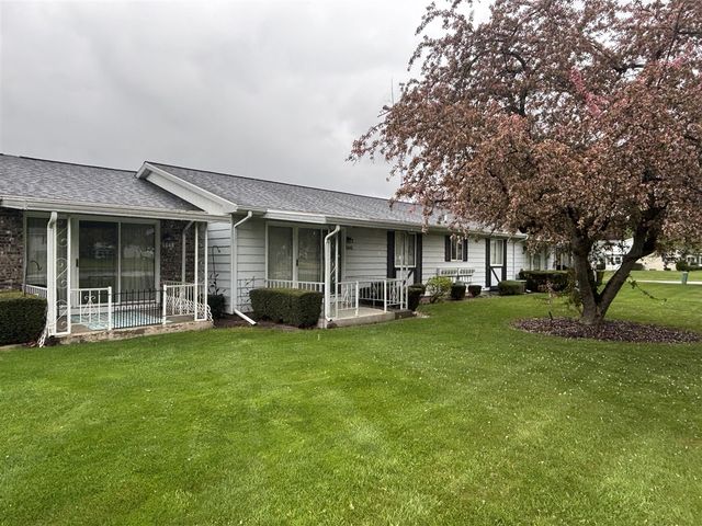 5646 Leisure S Drive, Grand Rapids, MI 49548