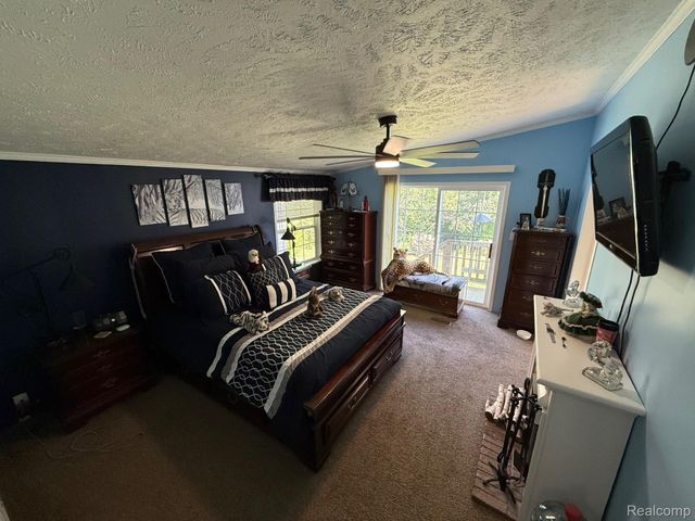 256 Fox Chase Boulevard, Grand Blanc, MI 48439