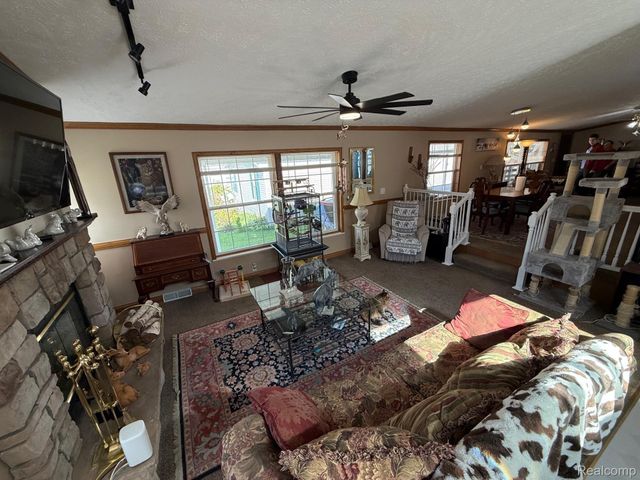 256 Fox Chase Boulevard, Grand Blanc, MI 48439