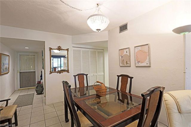 9627 Eaton Gardens LN 104, Fort Myers, FL 33919
