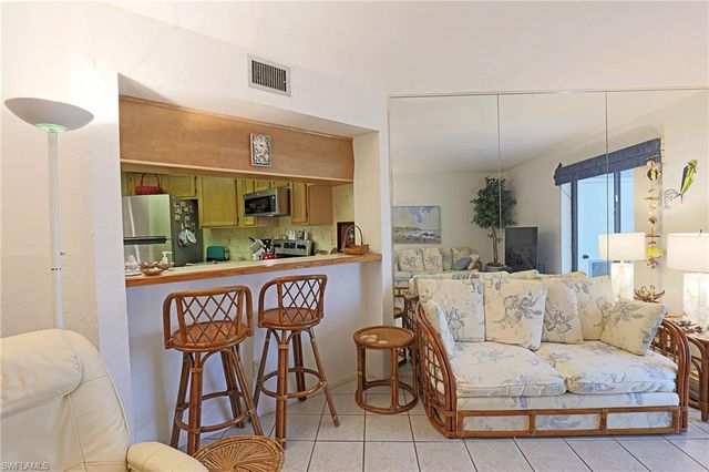 9627 Eaton Gardens LN 104, Fort Myers, FL 33919