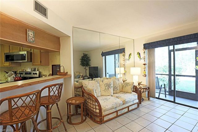 9627 Eaton Gardens LN 104, Fort Myers, FL 33919