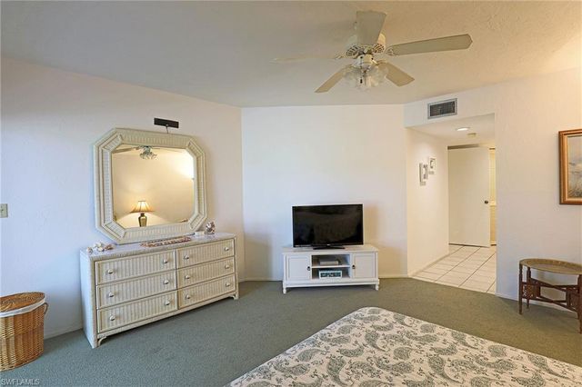 9627 Eaton Gardens LN 104, Fort Myers, FL 33919