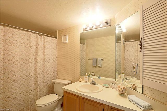 9627 Eaton Gardens LN 104, Fort Myers, FL 33919