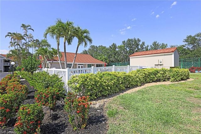 9627 Eaton Gardens LN 104, Fort Myers, FL 33919