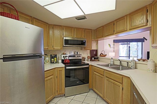 9627 Eaton Gardens LN 104, Fort Myers, FL 33919