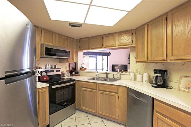 9627 Eaton Gardens LN 104, Fort Myers, FL 33919