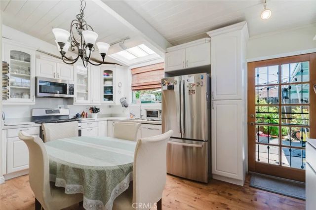 10616 Vanora Drive, Sunland, CA 91040
