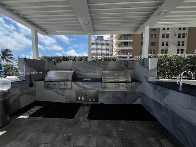 1904 S Ocean Dr 205, Hallandale Beach, FL 33009