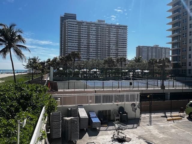 1904 S Ocean Dr 205, Hallandale Beach, FL 33009