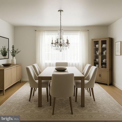 4 BELLOWS LN, Cherry Hill, NJ 08002