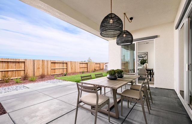 1456 Prarie Oak Ave, Manteca, CA 95337