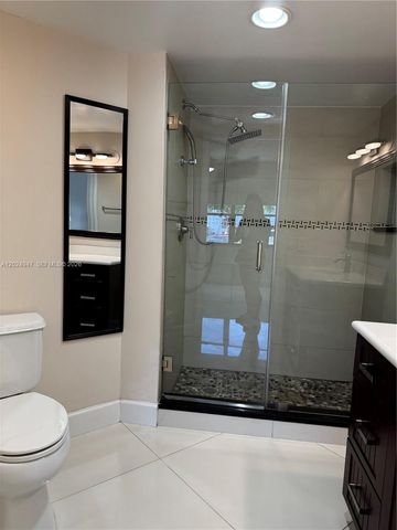 9411 Fontainebleau Blvd 108, Miami, FL 33172