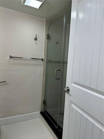 9411 Fontainebleau Blvd 108, Miami, FL 33172