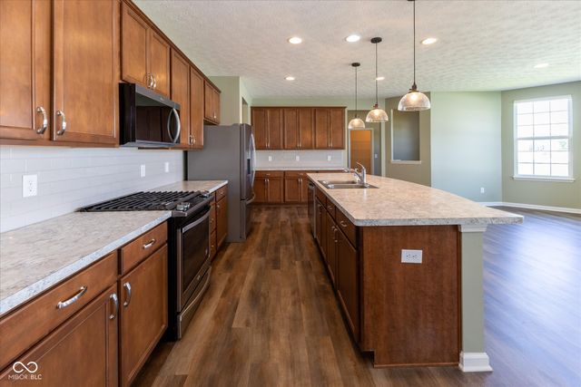 5208 Brighton Drive, Whitestown, IN 46075