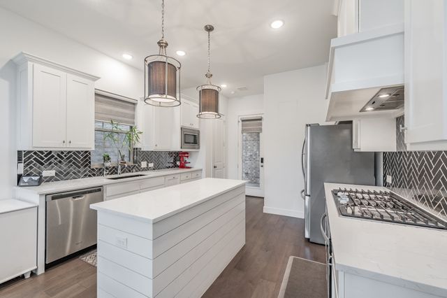 248 Harbor Hills Drive, Flower Mound, TX 75028