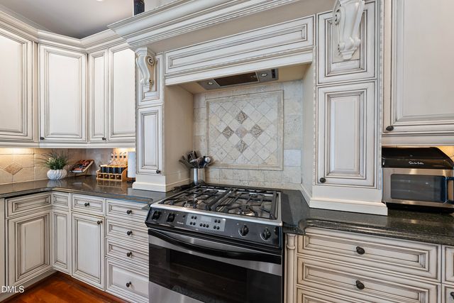 1300 Heritage Club Avenue, Wake Forest, NC 27587