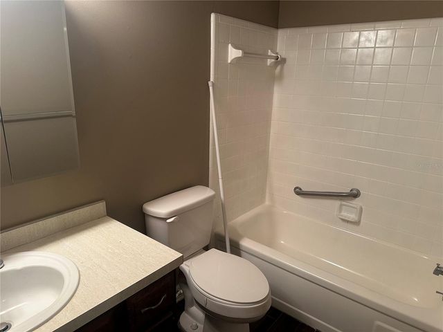 643 W OAK TERRACE DRIVE B1,B2,B3,B4, Leesburg, FL 34748