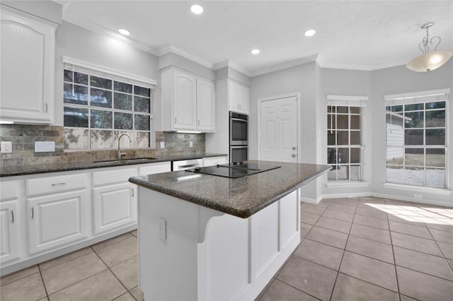 4422 Brook Shadow Drive, Kingwood, TX 77345