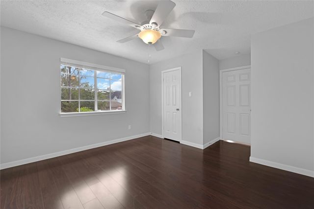 4422 Brook Shadow Drive, Kingwood, TX 77345