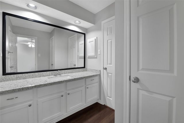 4422 Brook Shadow Drive, Kingwood, TX 77345