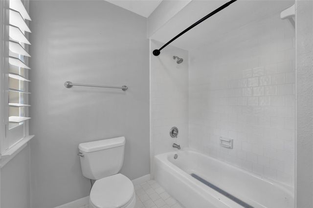 4422 Brook Shadow Drive, Kingwood, TX 77345