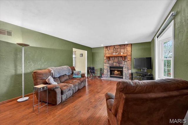 523 Western Avenue, Collinsville, IL 62234