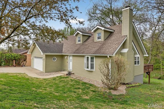 523 Western Avenue, Collinsville, IL 62234