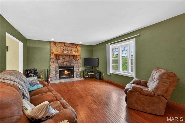 523 Western Avenue, Collinsville, IL 62234