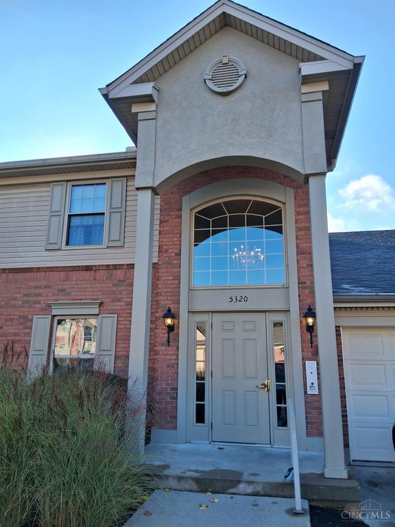 5320 Meadow Walk Lane, Green Twp, OH 45247