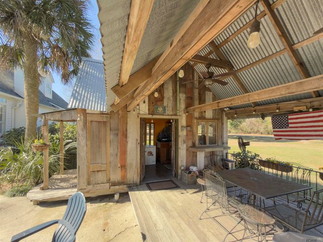 36463 N Swamp Rd, Prairieville, LA 70769