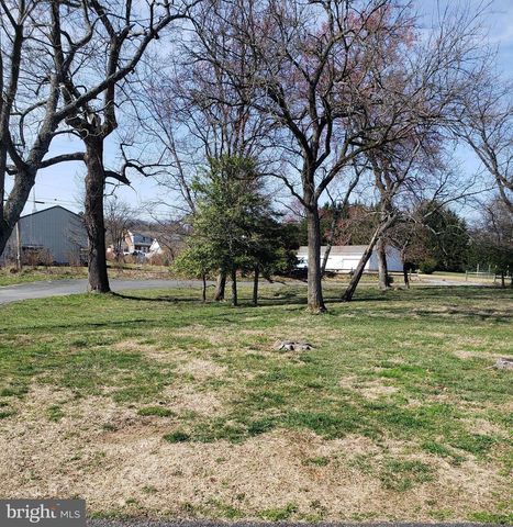 10001 PERINE LN, Parkville, MD 21234