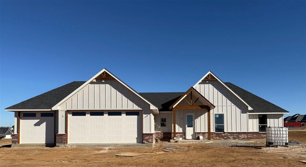 12838 Pinnacle Ln, Elgin, OK 73538