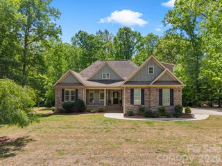 42 Woodridge Court 21-22, Columbus, NC 28722
