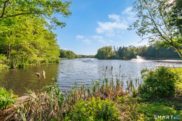 19 Clubhouse Drive 19, Woodbury, CT 06798