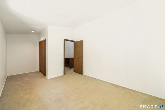 19 Clubhouse Drive 19, Woodbury, CT 06798