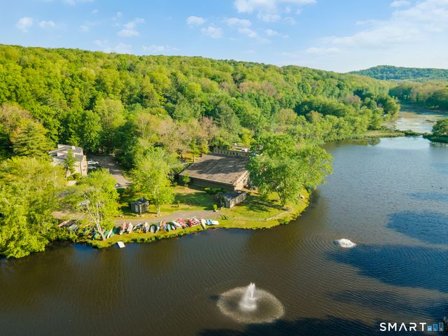 19 Clubhouse Drive 19, Woodbury, CT 06798