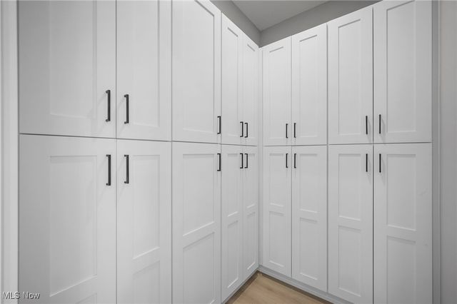 2069 Mattingly Road, Hinckley, OH 44233